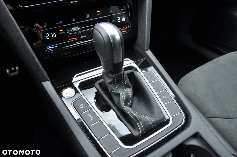 Volkswagen Arteon 2.0 TSI DSG R-Line Edition - 25