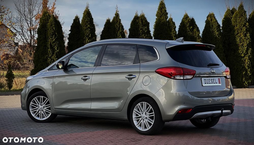 Kia Carens 1.7 CRDi S 7os - 17