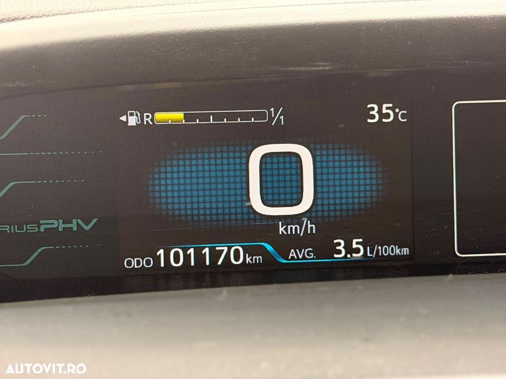 Toyota Prius - 17