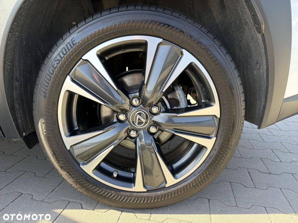 Lexus UX 250h GPF Business 2WD - 19
