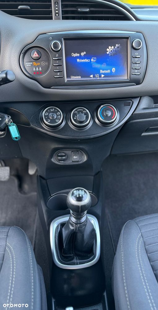 Toyota Yaris 1,5-Dual-VVT-iE Selection - 11