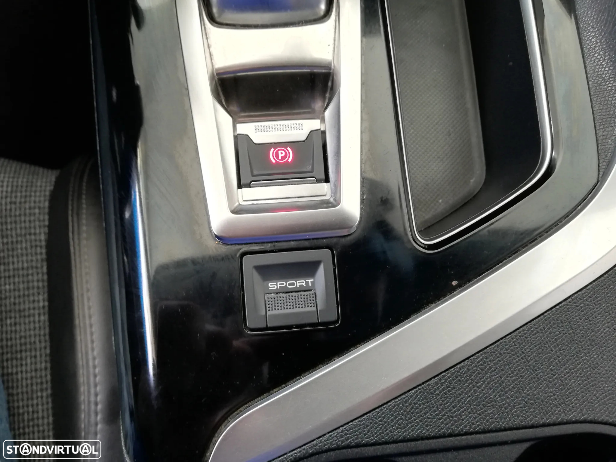 Peugeot 3008 1.5 BlueHDi Allure Baixo Consumo EAT8 - 17