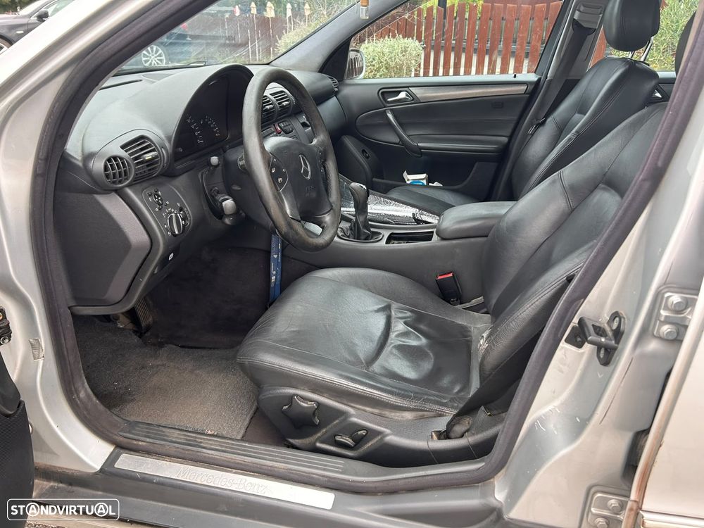 Mercedes-Benz C 200 - 15