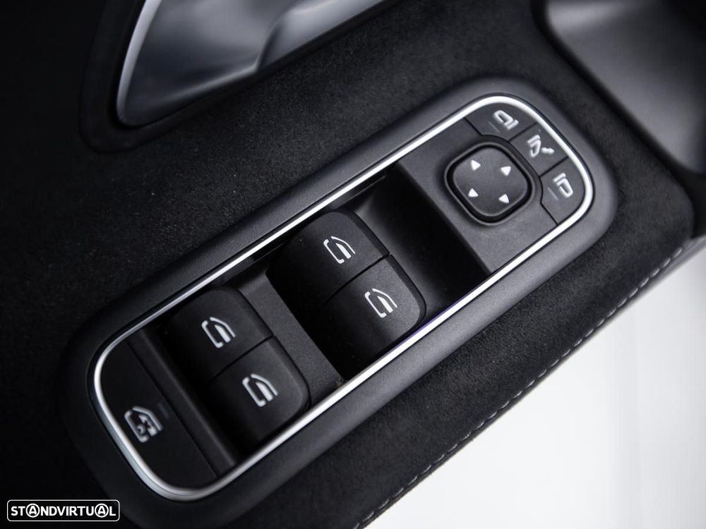 Mercedes-Benz CLA 250 e Shooting Brake AMG Line - 20