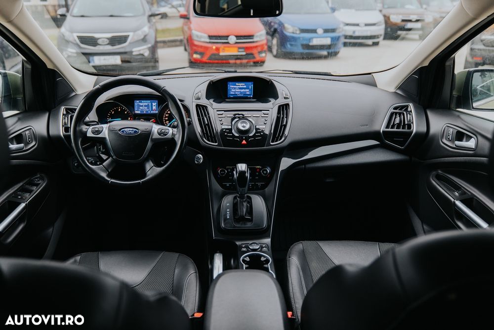 Ford Kuga 2.0 TDCi 4x4 Aut. Titanium - 12