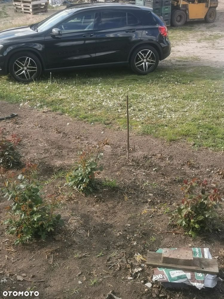 Mercedes-Benz GLA 180 - 13