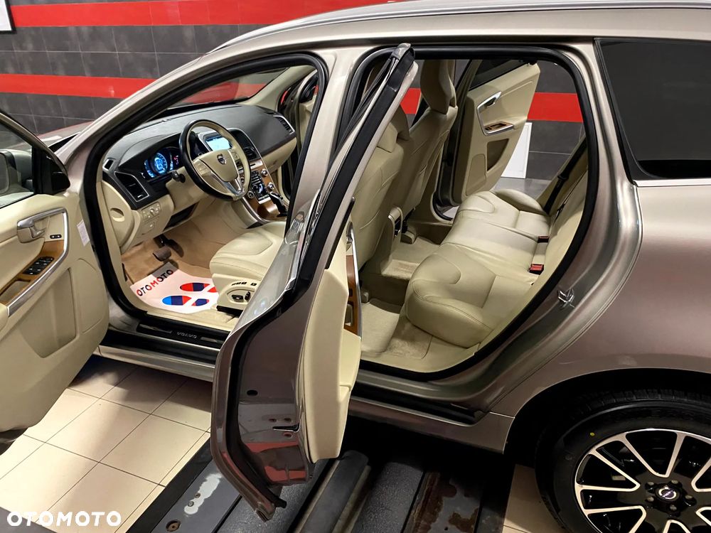 Volvo XC 60 D4 Drive-E Summum - 19
