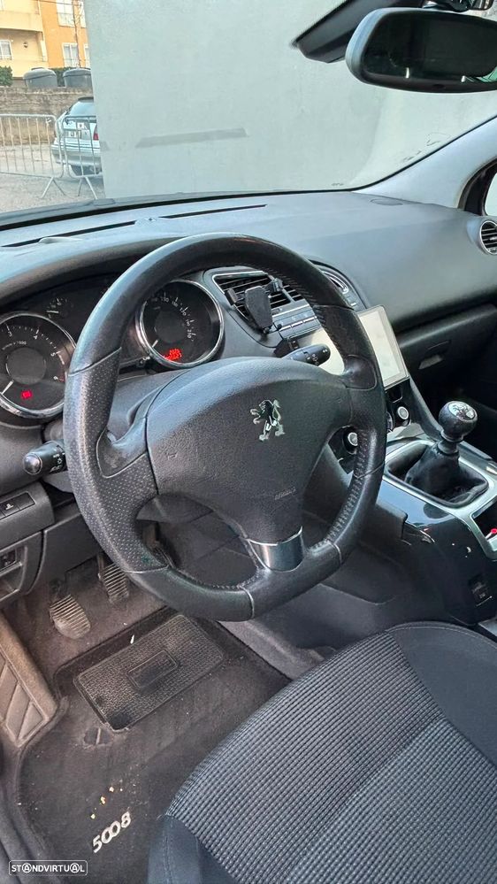 Peugeot 5008 - 1