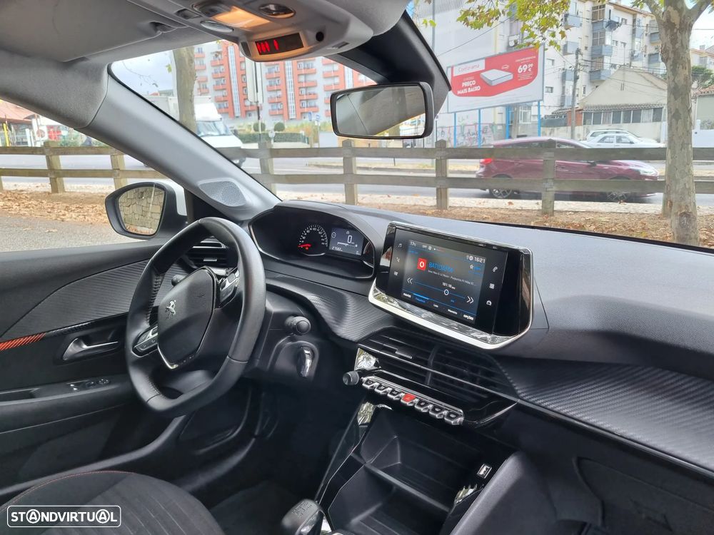 Peugeot 208 1.2 PureTech Active Pack - 32