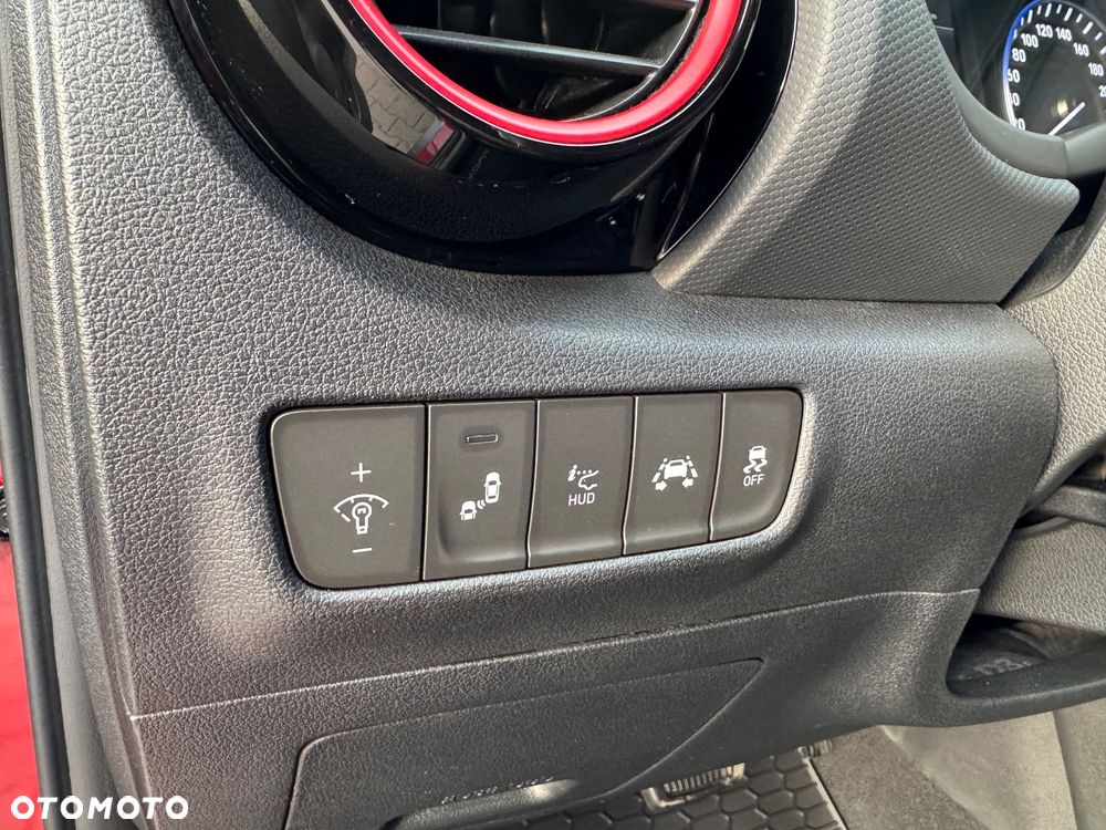 Hyundai Kona 1.6 T-GDI DCT 4WD Premium - 22