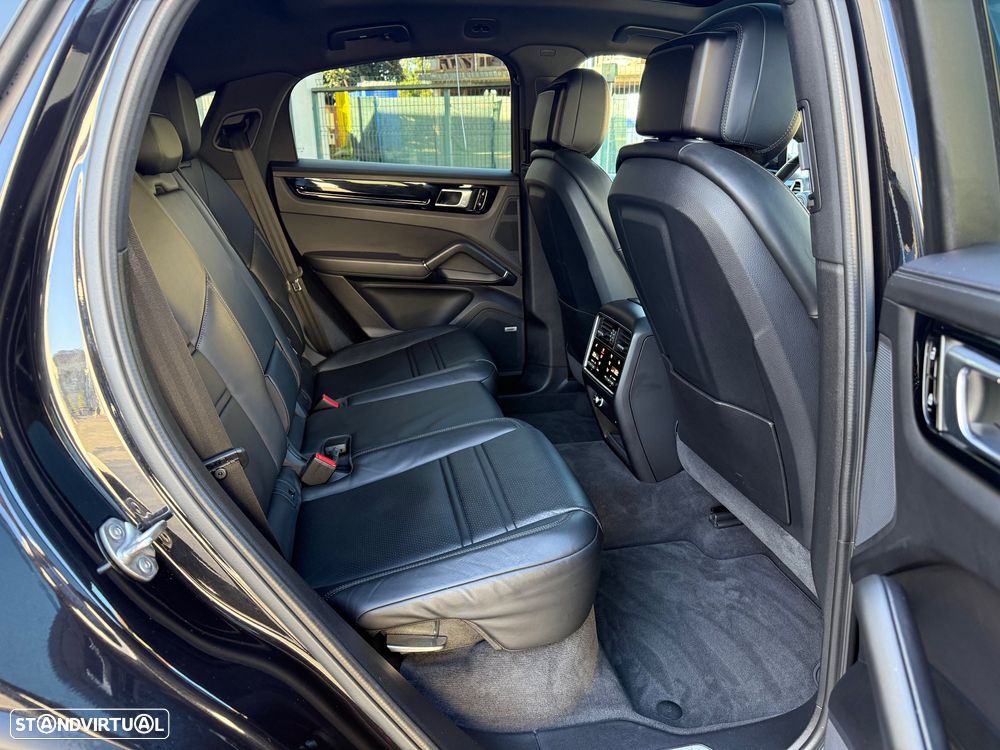 Porsche Cayenne Coupé - 13