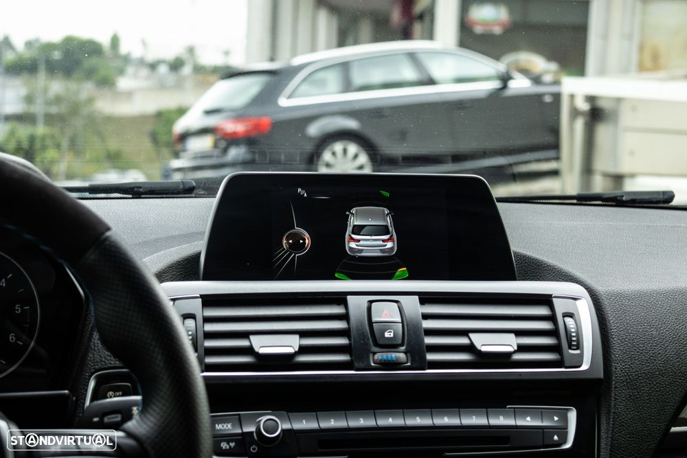 BMW 116 d Pack M - 43