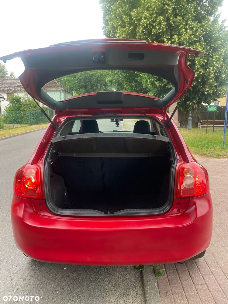 Toyota Auris 1.4 D-4D Luna - 14