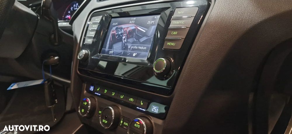 Skoda Octavia 2.0 TDI Green tec Elegance - 19