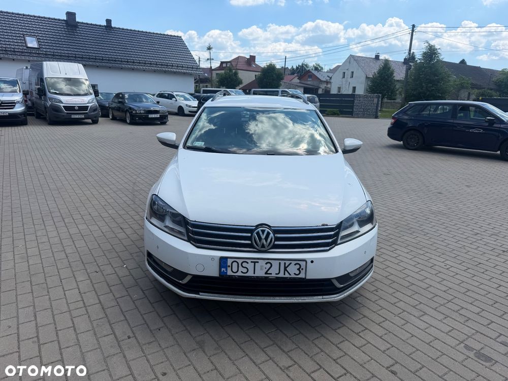 Volkswagen Passat 2.0 Blue TDI SCR Comfortline - 2