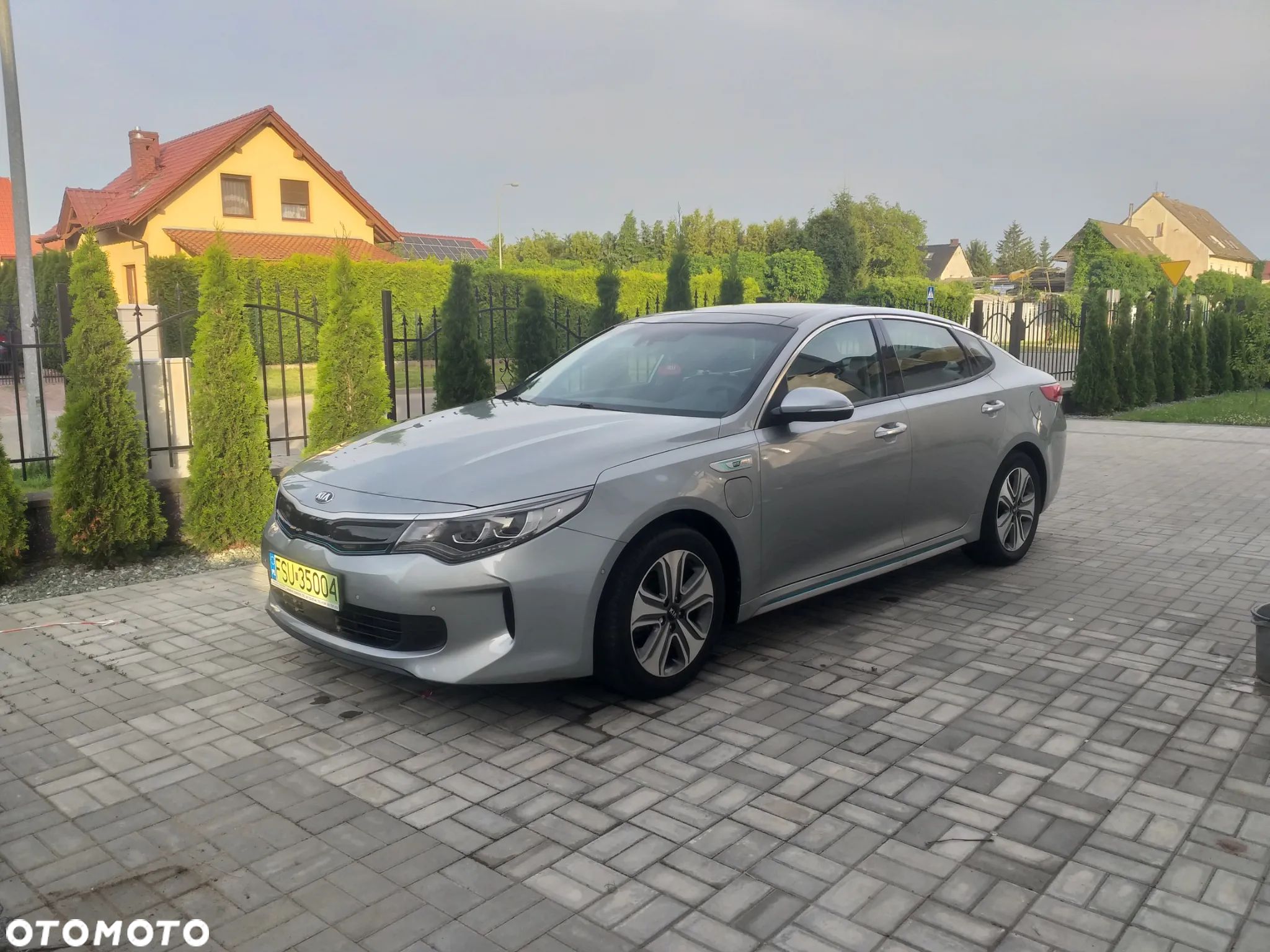 Kia Optima Plug-in Hybrid - 1