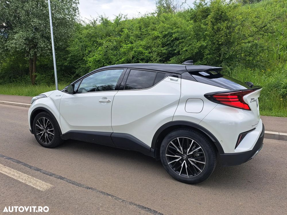 Toyota C-HR 2.0 HSD 184 CP 4x2 CVT Classy Bi-Tone - 12