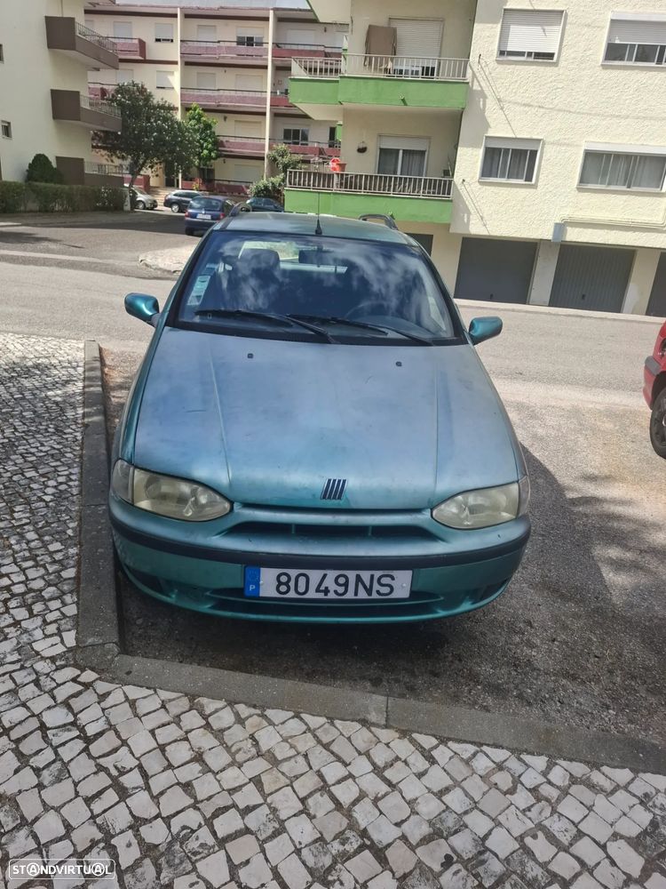 Fiat Palio Weekend - 1