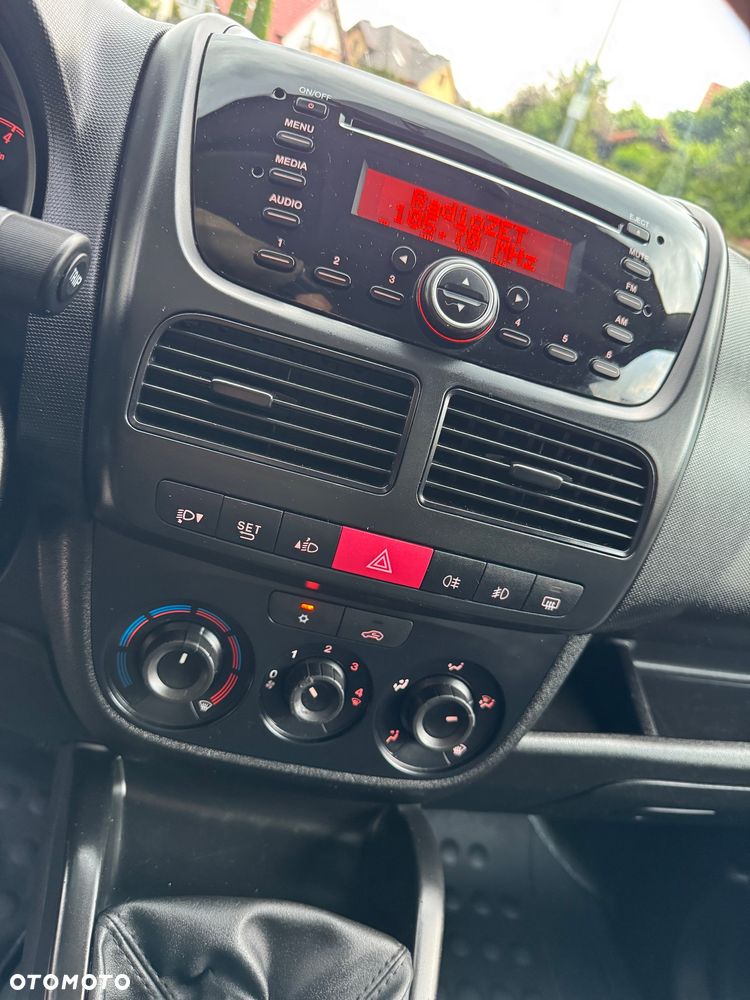 Opel Combo - 28