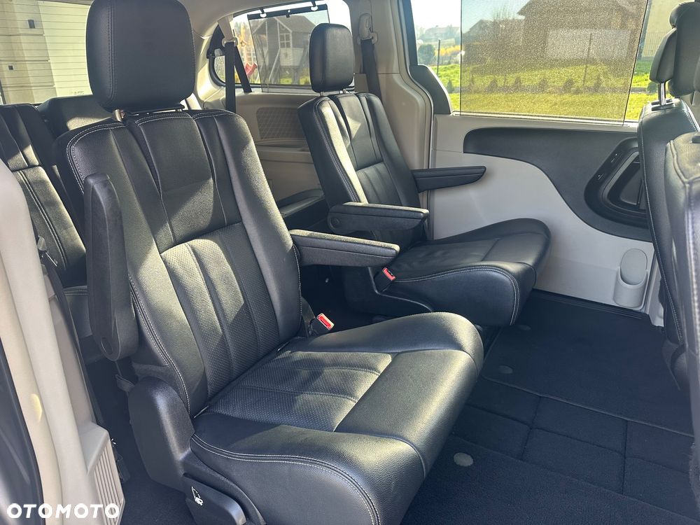 Lancia Voyager 2.8 Multijet 16v Platinum - 20