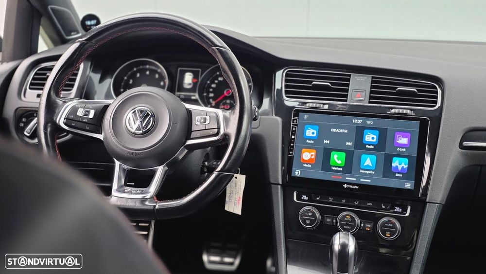 VW Golf 2.0 TSi GTi DSG Performance - 19