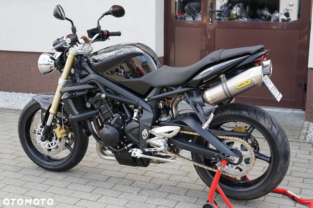 Triumph Street Triple - 19