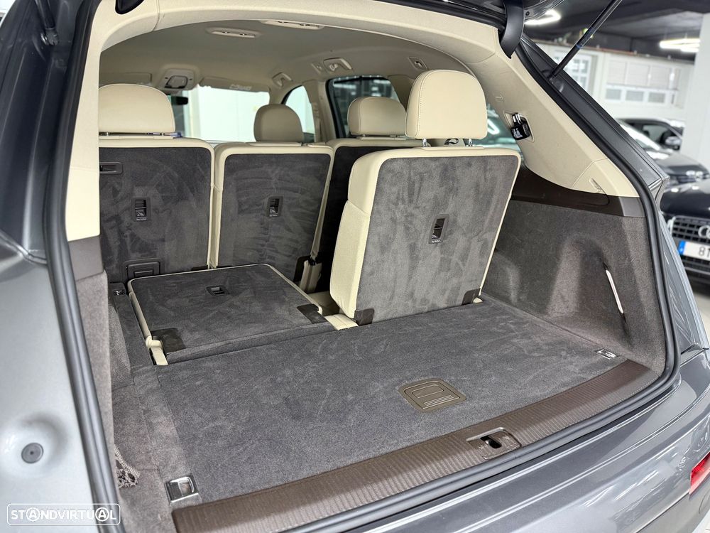 Audi Q7 3.0 TDI quattro tiptronic 7L - 24