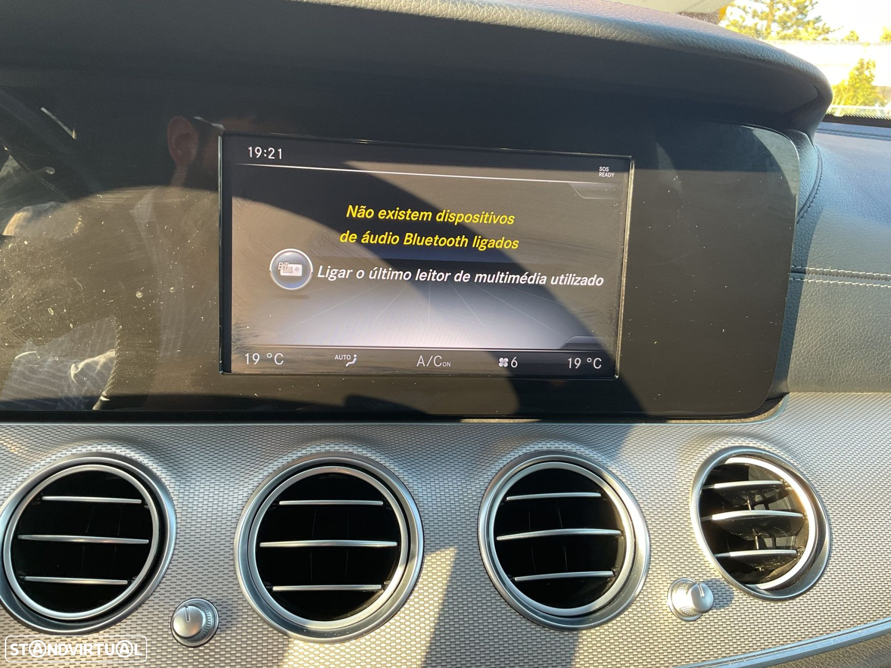 Mercedes-Benz E 220 BlueTEC Avantgarde Auto. - 32