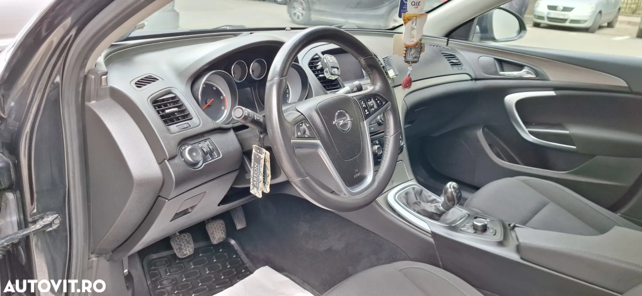 Opel Insignia 2.0 CDTI - 8