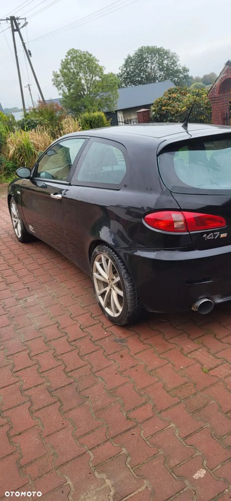 Alfa Romeo 147 1.6 Twin Spark Black Line - 6