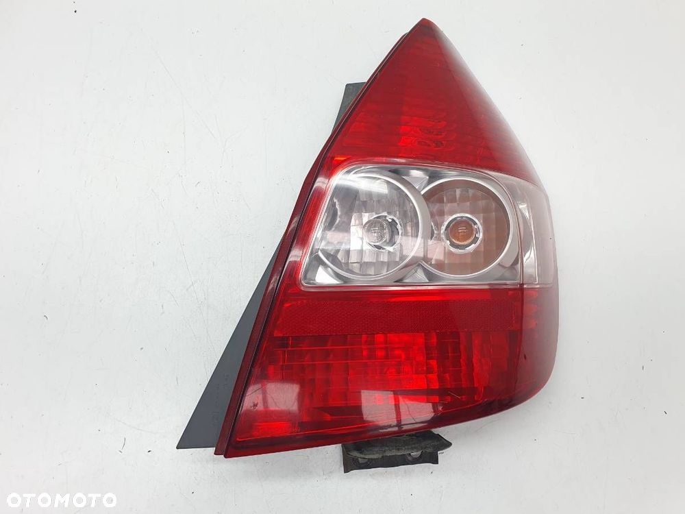 LAMPA TYŁ PRAWA HONDA JAZZ II 2005 EUROPA - 1