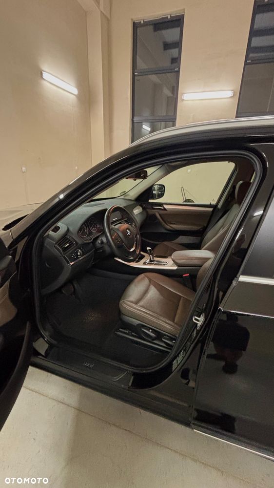 BMW X3 xDrive20d - 16
