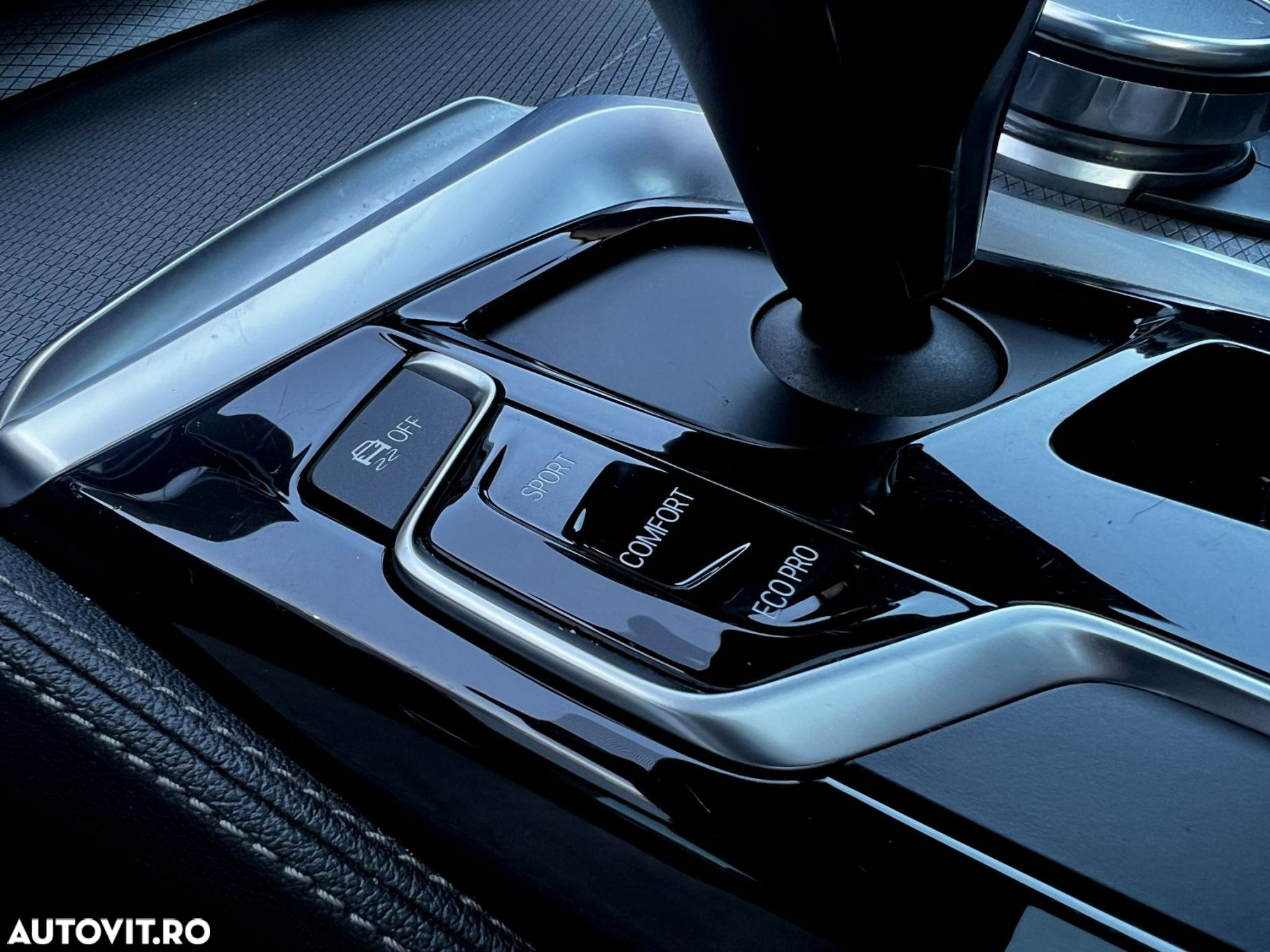 BMW Seria 5 520d AT - 28