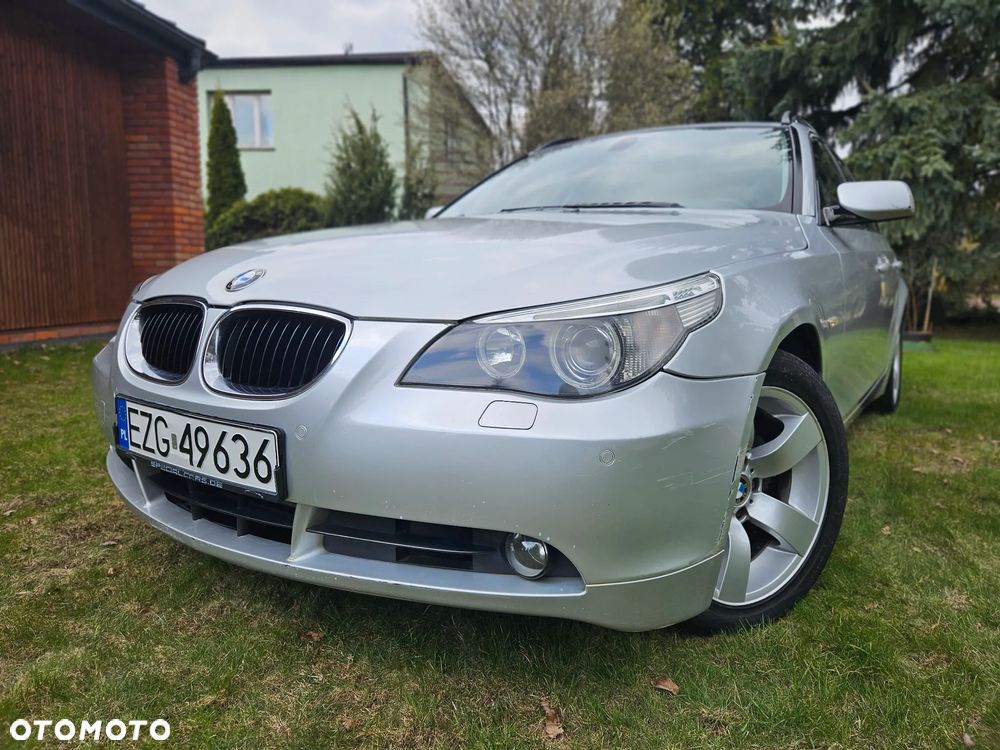BMW Seria 5 525i Touring - 10