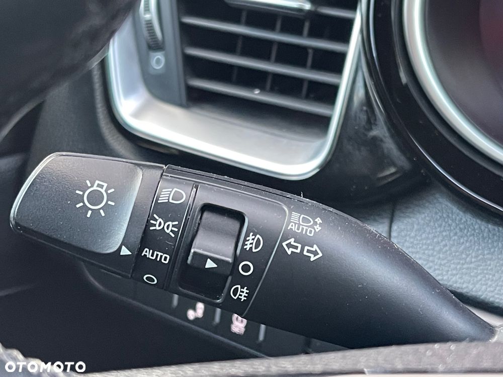 Kia Ceed 1.5 T-GDI Business Line DCT - 22