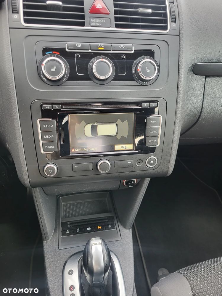 Volkswagen Touran - 17