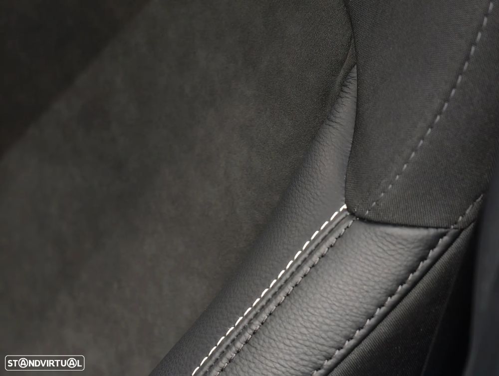 MINI 5 Portas Cooper D - 28