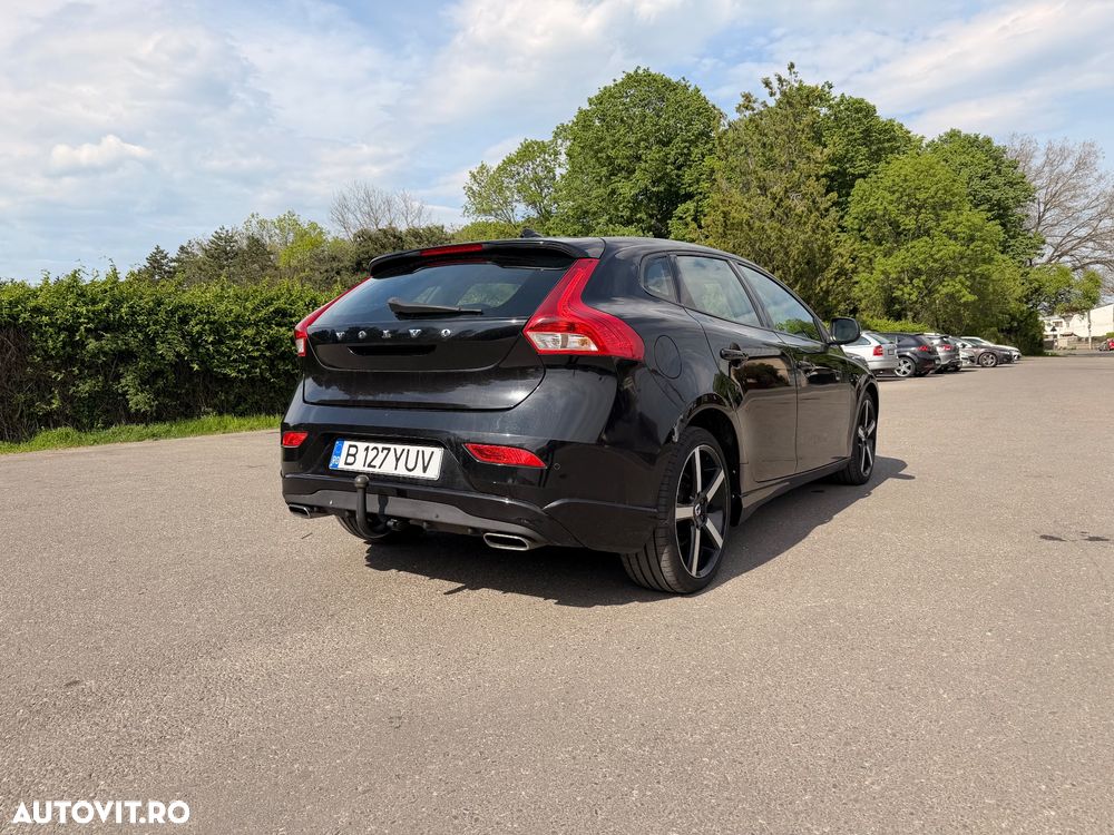 Volvo V40 D2 Linje Svart - 25