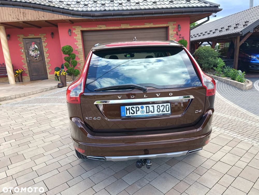 Volvo XC 60 D4 Geartronic Momentum - 15