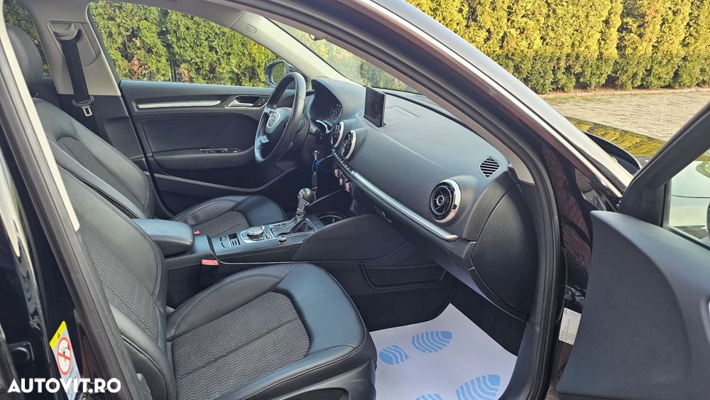 Audi A3 1.6 TDI ack S tronic S line Sportpaket - 7