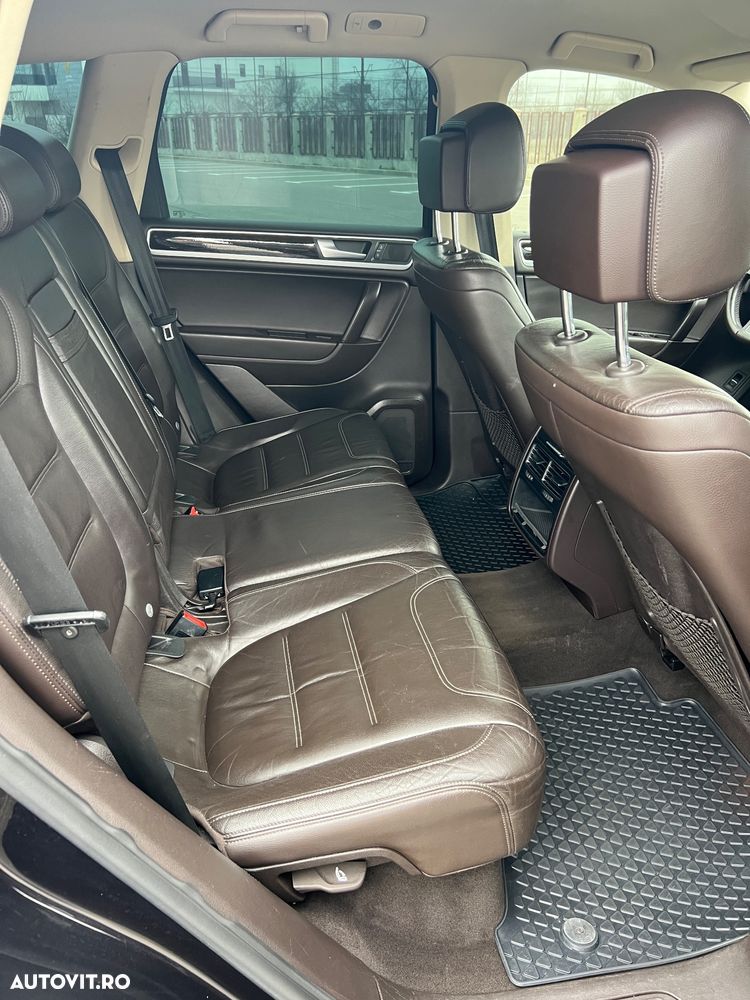 Volkswagen Touareg 3.0 V6 TDI BMT - 11