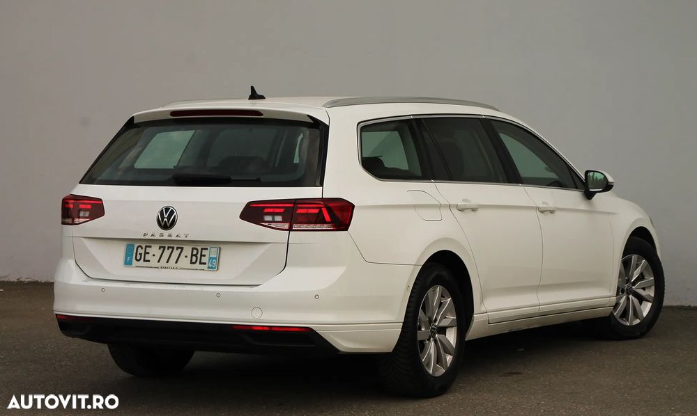 VOLKSWAGEN Passat 2022 — imagine 11