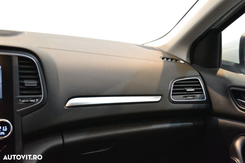 Renault Megane TCe 140 EDC GPF Intens - 24