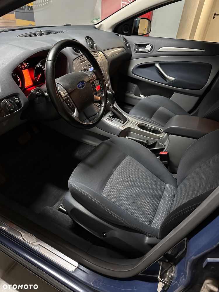 Ford Mondeo 2.0 TDCi Trend - 18