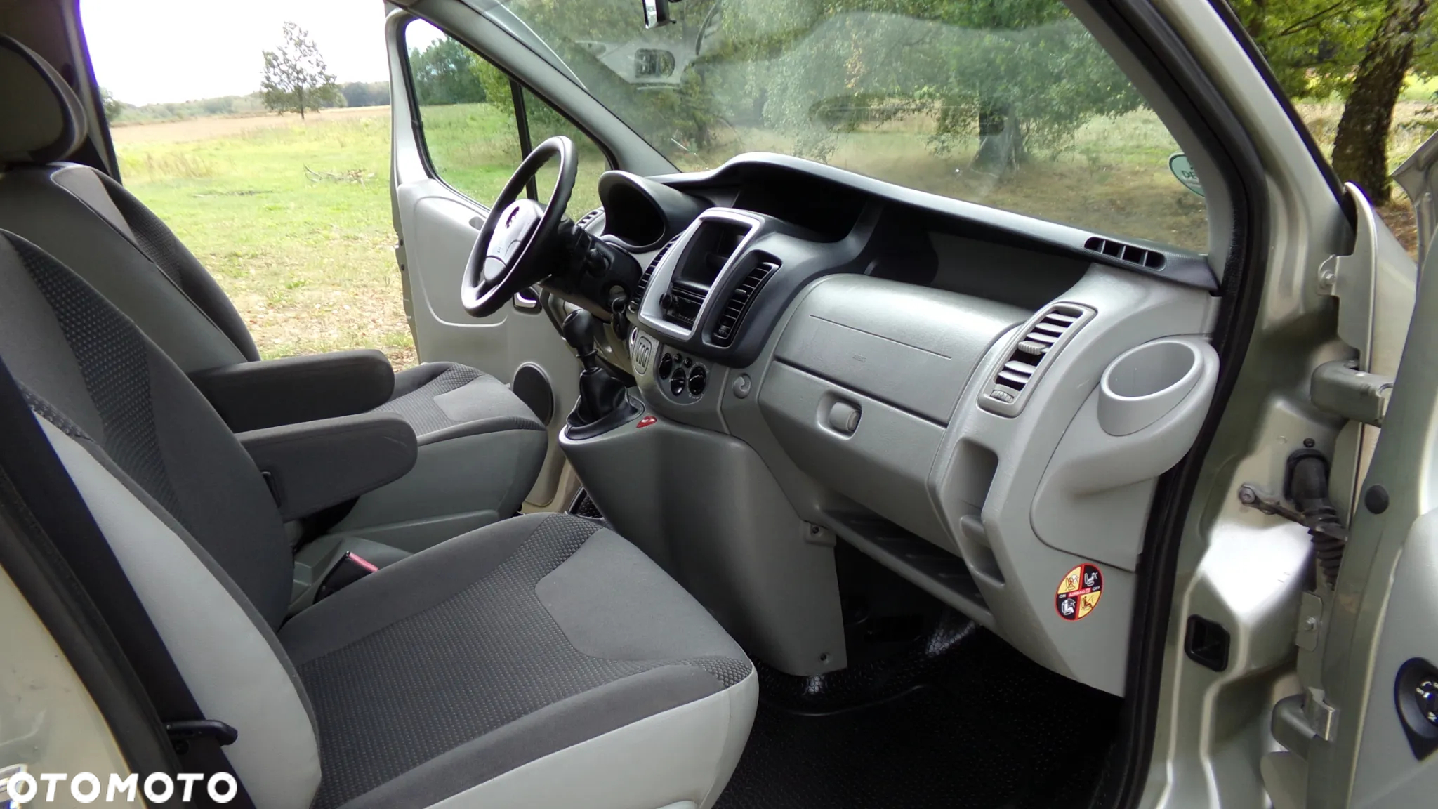 Opel VIVARO 2.5 150KM * LONG * KLIMA * BRYGADÓWKA * WZOROWY STAN ! - 13