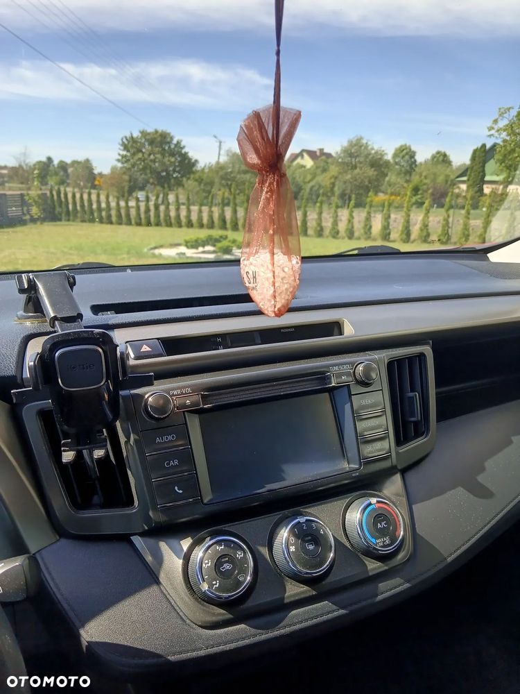 Toyota RAV4 2.5 XLE - 5
