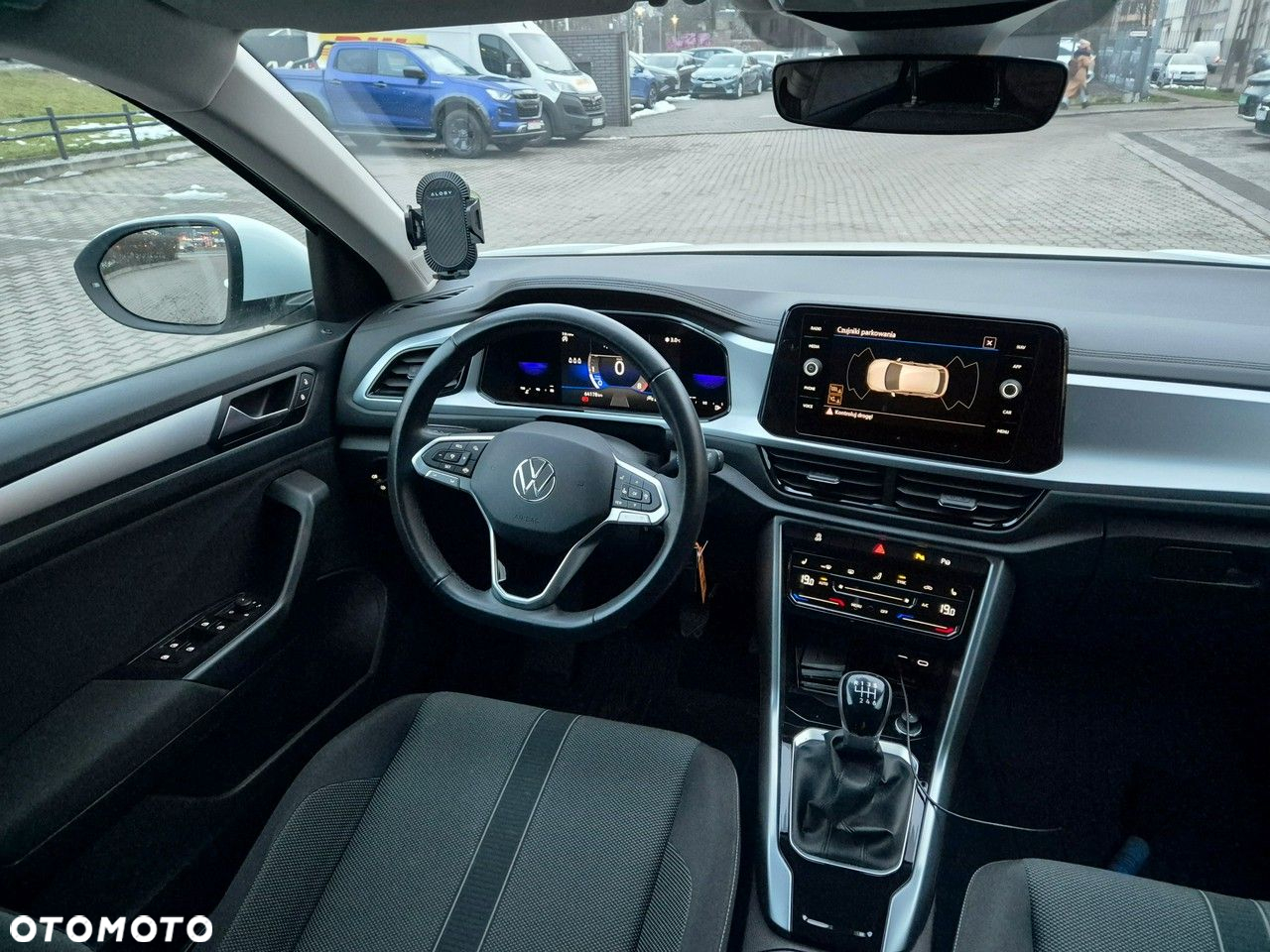 Volkswagen T-Roc - 16
