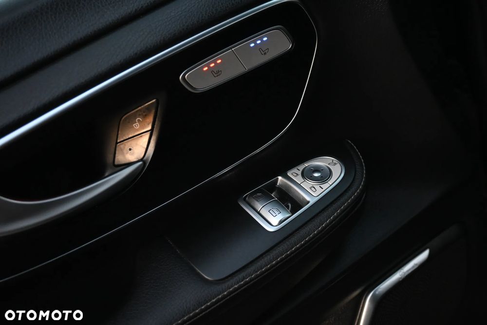 Mercedes-Benz Klasa V 300 d 4-Matic Avantgarde 9G-Tronic (d³ugi) - 35