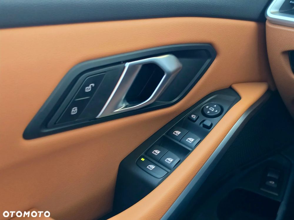 BMW Seria 3 320d xDrive mHEV M Sport - 23