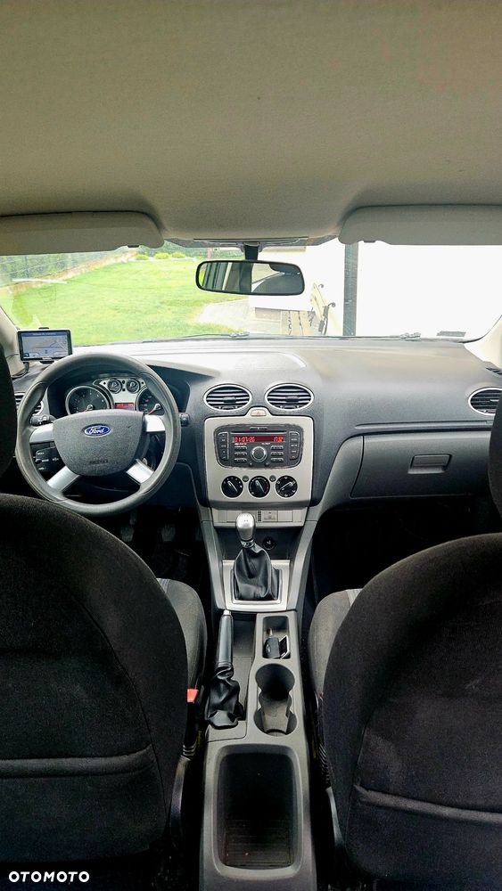 Ford Focus 1.6 Trend - 5
